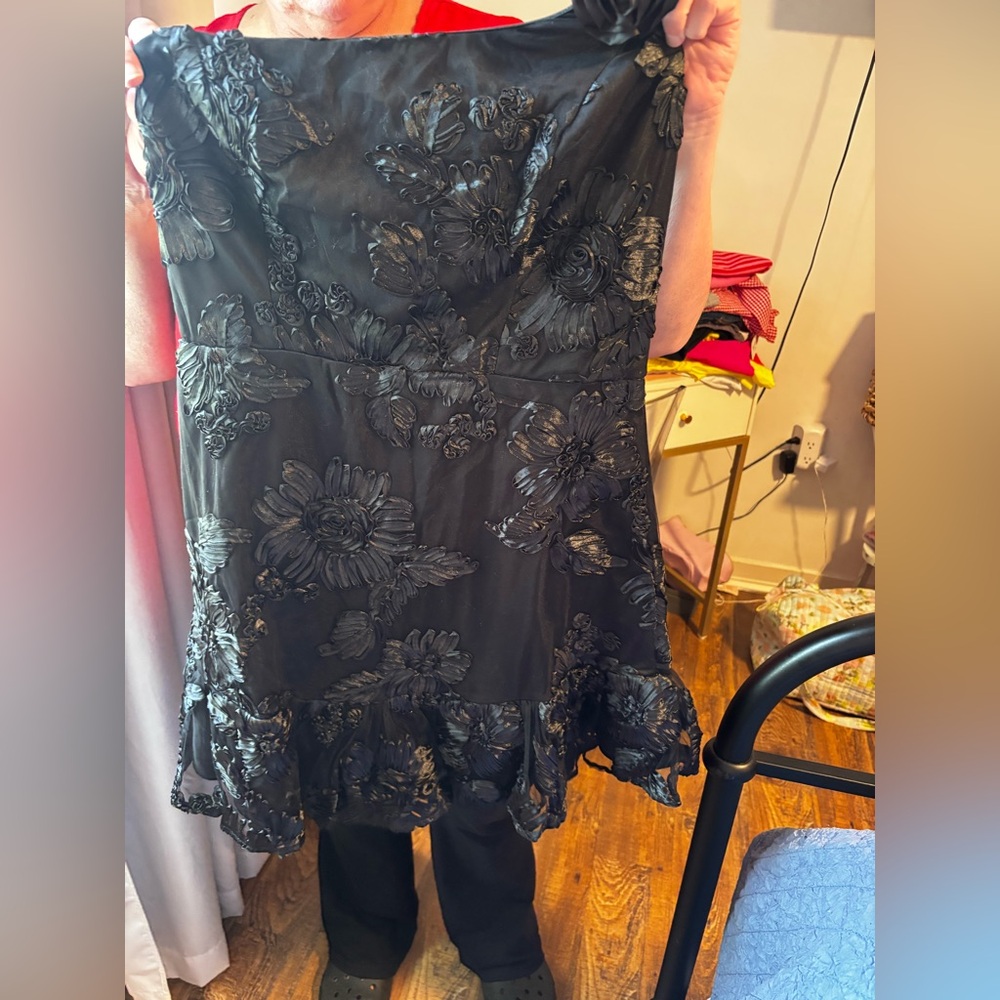 Elegant Black Floral Embroidered Women’s Dress